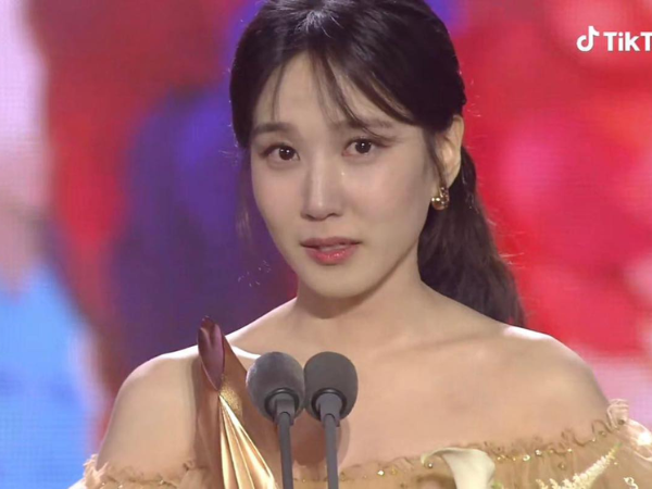 Nữ chính phim 'Luật sư kỳ lạ Woo Young-woo' giành giải thưởng cao nhất tại Baeksang Arts Awards 2023: 'Tôi không biết khoảnh khắc này sẽ đến' - Ảnh 3